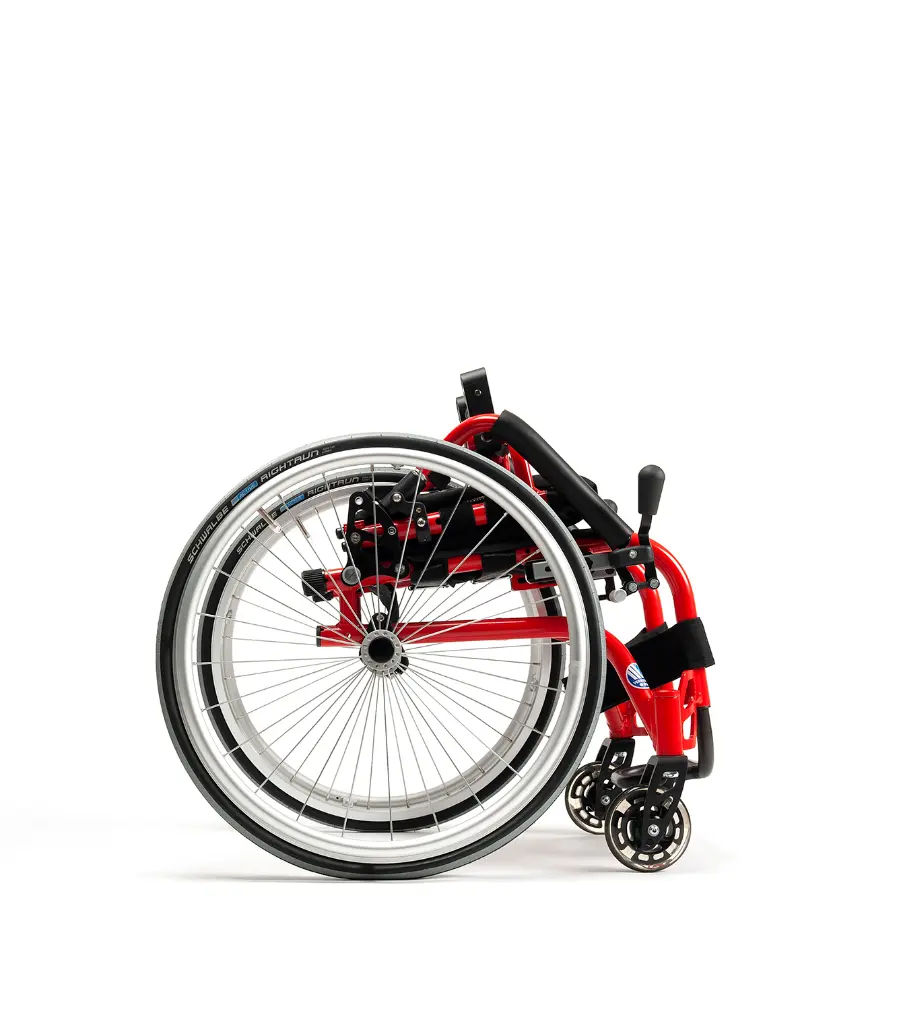 Sagitta kids - 3Q view backrest down - C4.webp