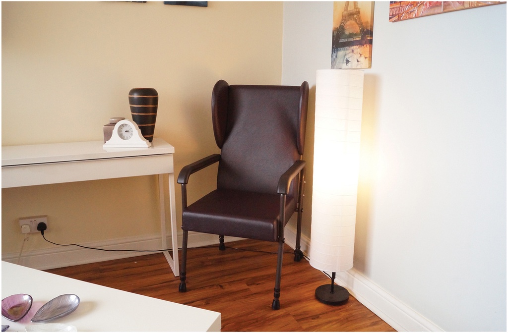 Height-adjustable relax chair