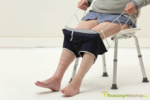  SlipLift®: die faltbare Anziehhilfe für Höschen