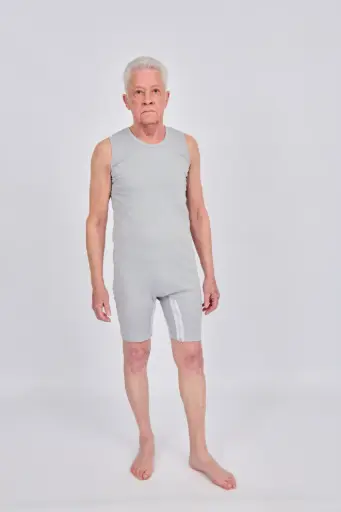 Grijze body zonder mouwen, ritssluiting tussen de benen