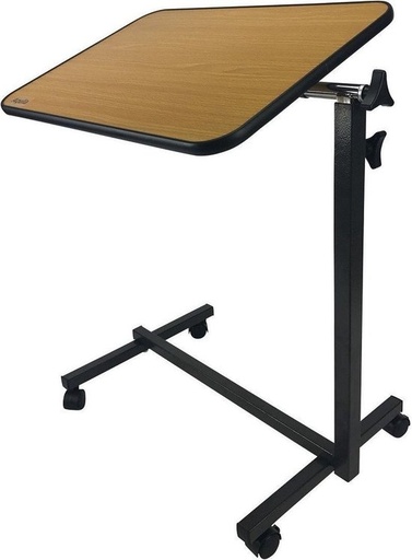 Table à manger devant le lit